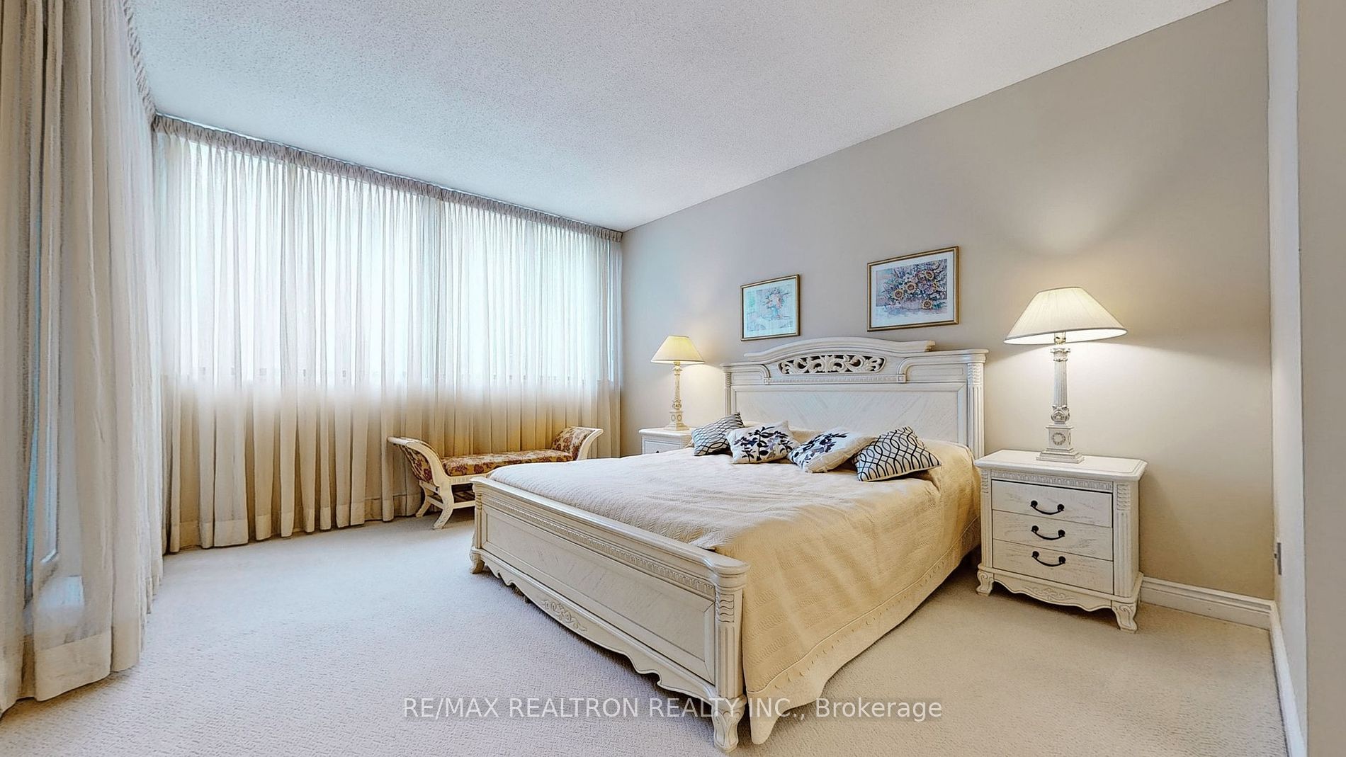 65 SPRING GARDEN Ave, #102