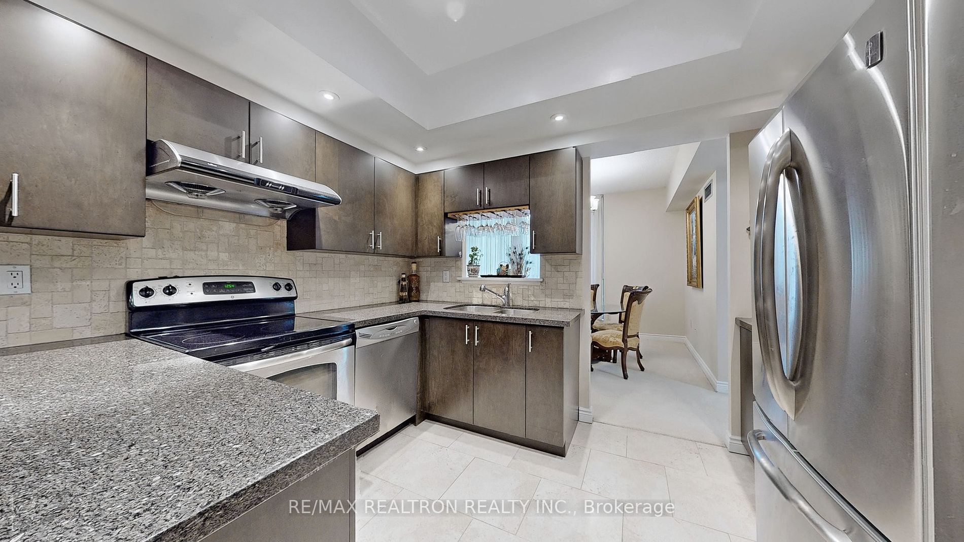 65 SPRING GARDEN Ave, #102