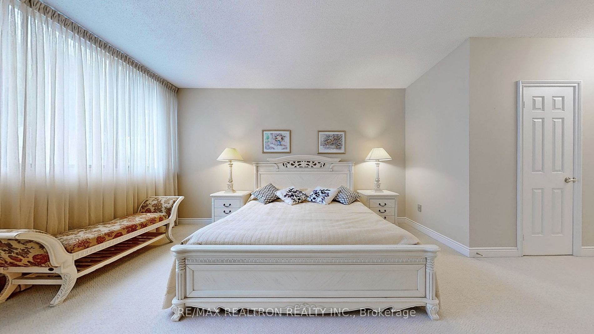 65 SPRING GARDEN Ave, #102
