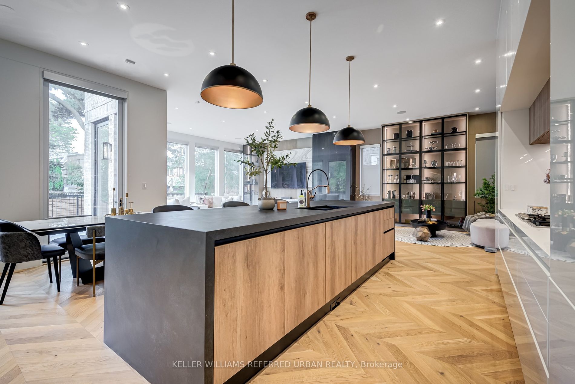30 Otter Crescent