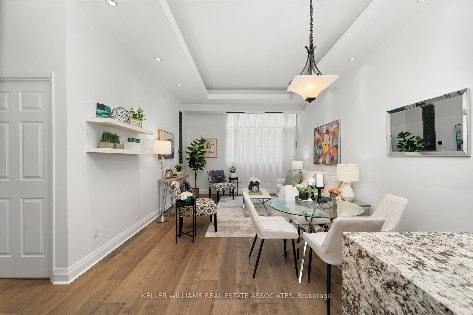 8 Wellesley Street E, #203