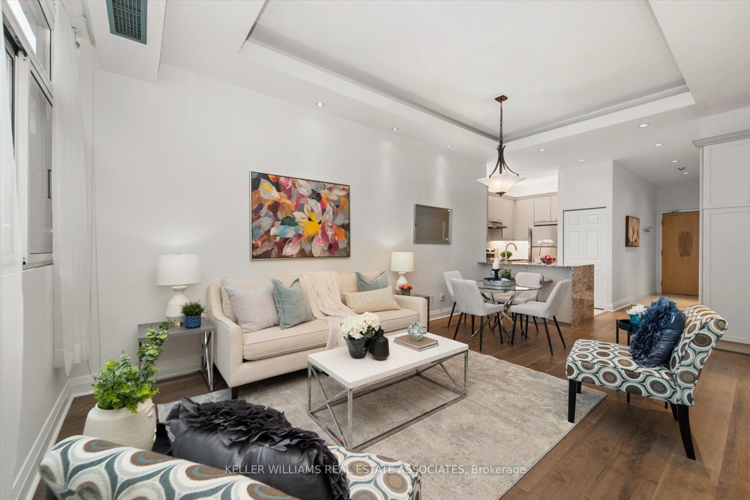 8 Wellesley Street E, #203