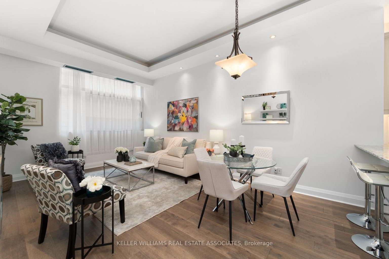 8 Wellesley Street E, #203