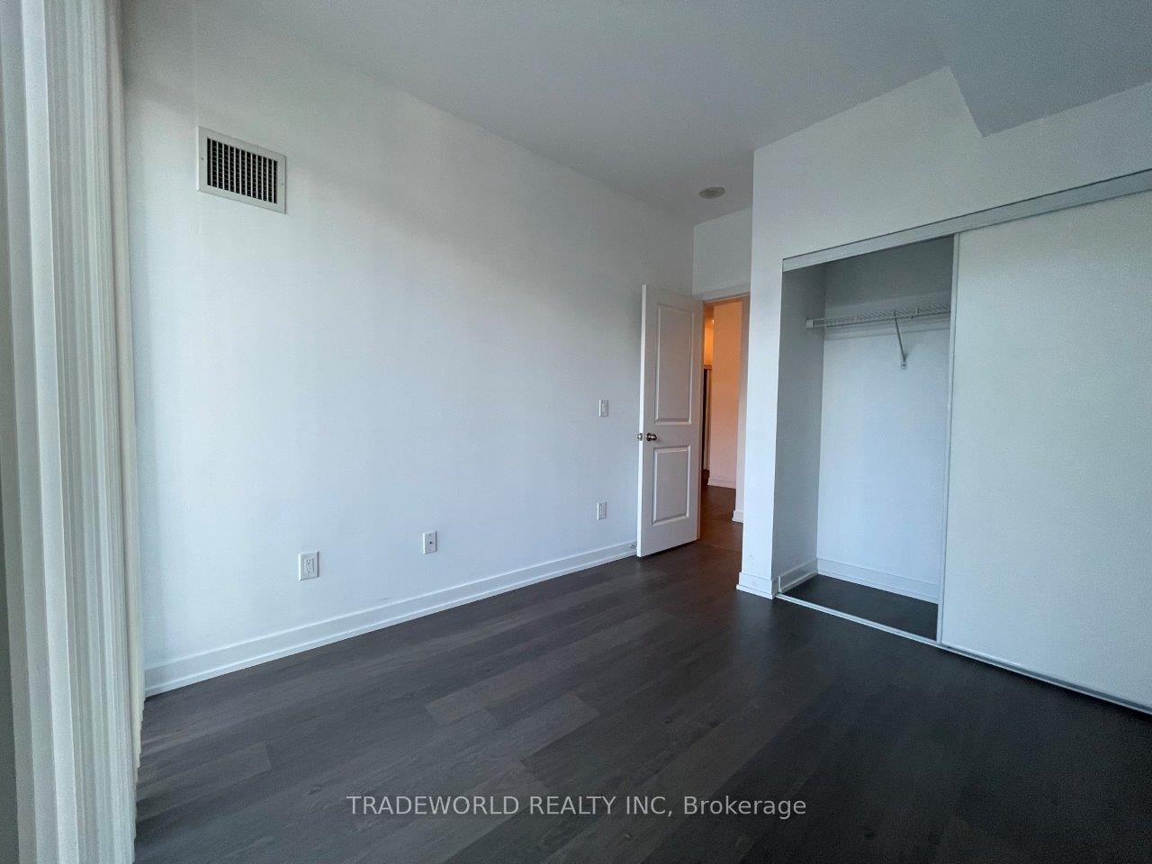 105 George Street #601