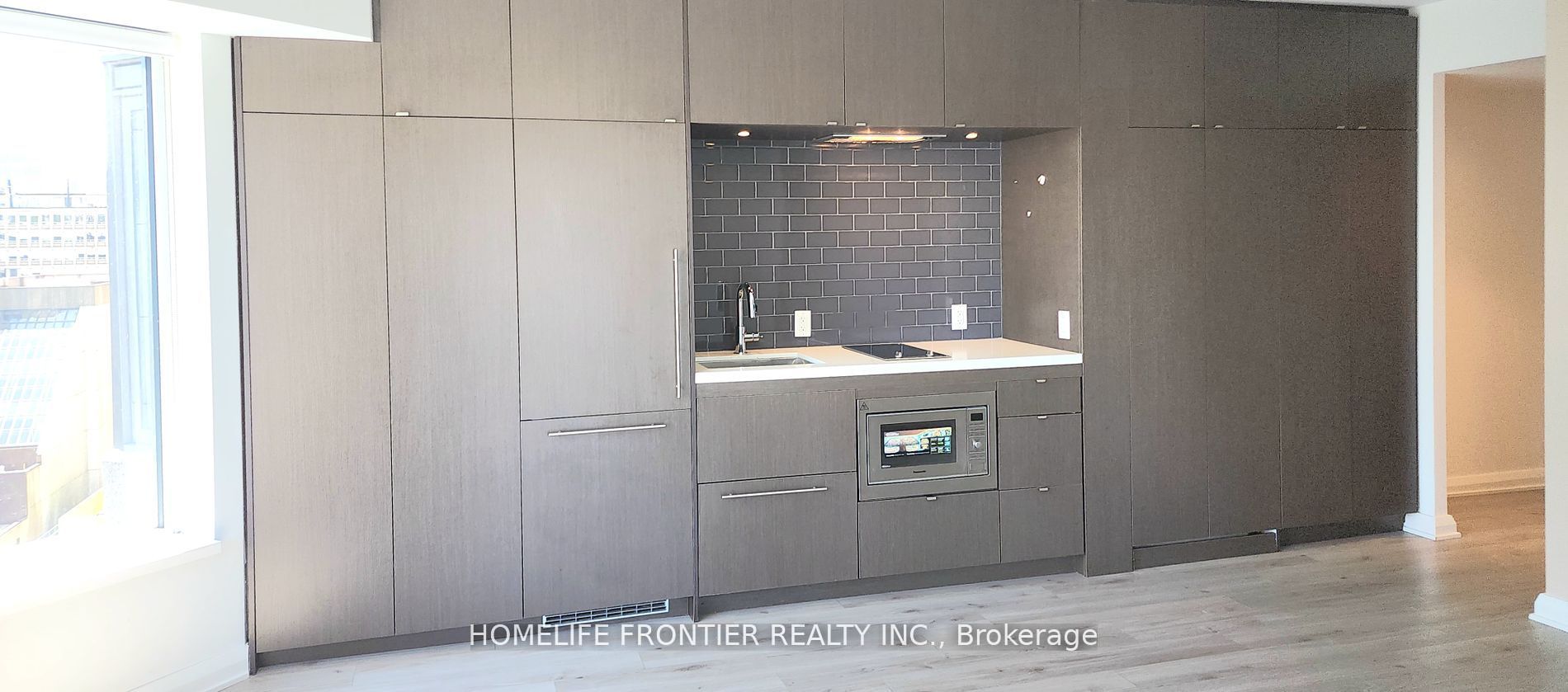 155 Yorkville Avenue, #1204