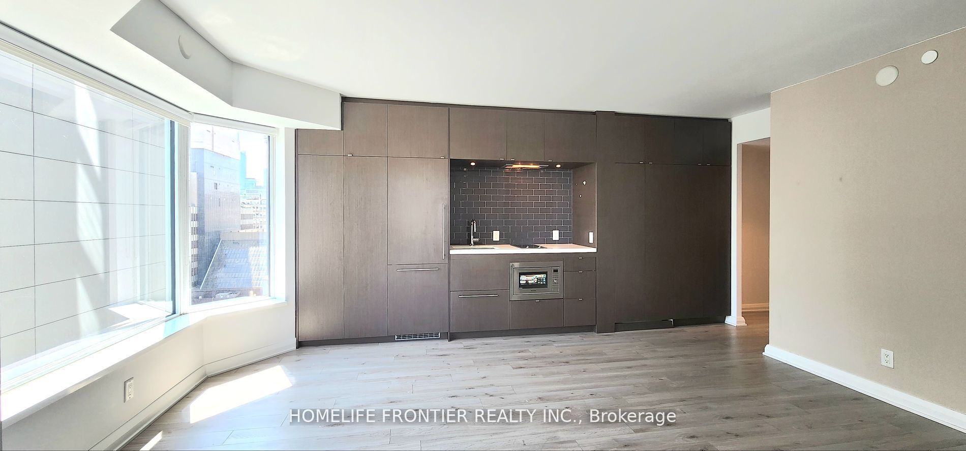 155 Yorkville Avenue, #1204