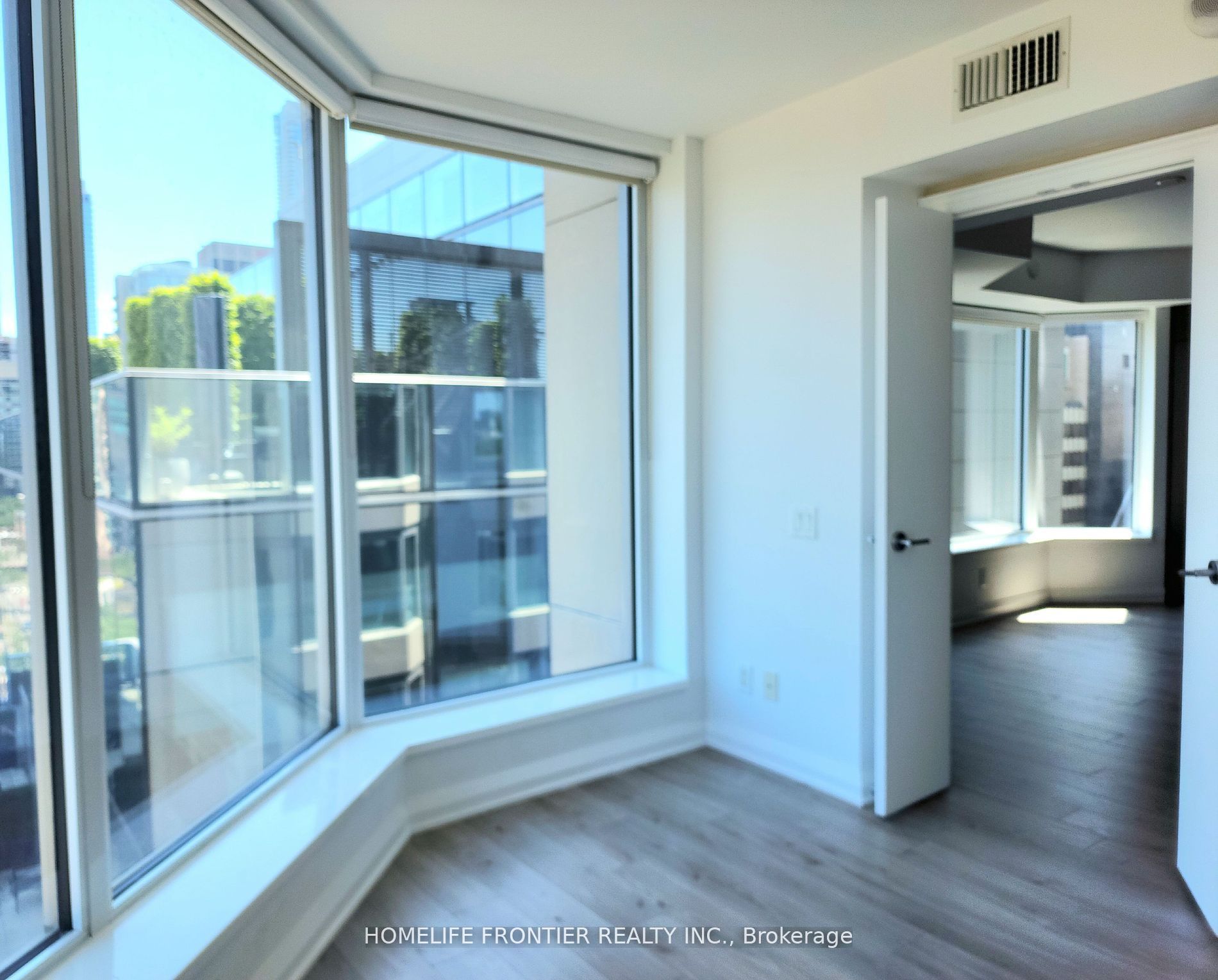 155 Yorkville Avenue, #1204