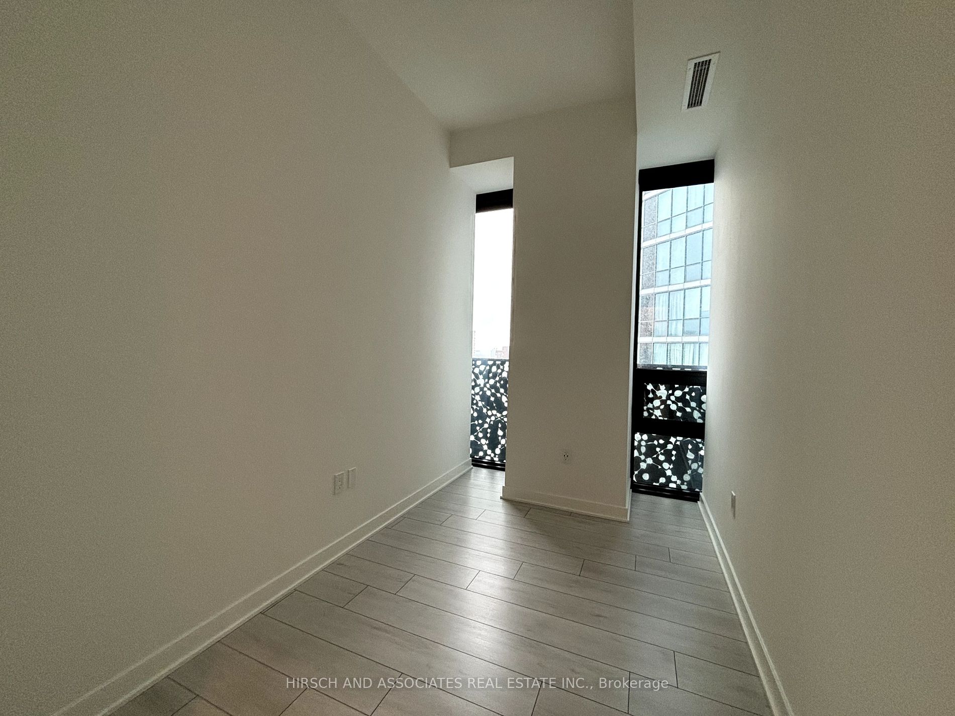 55 Charles Street E, #2006