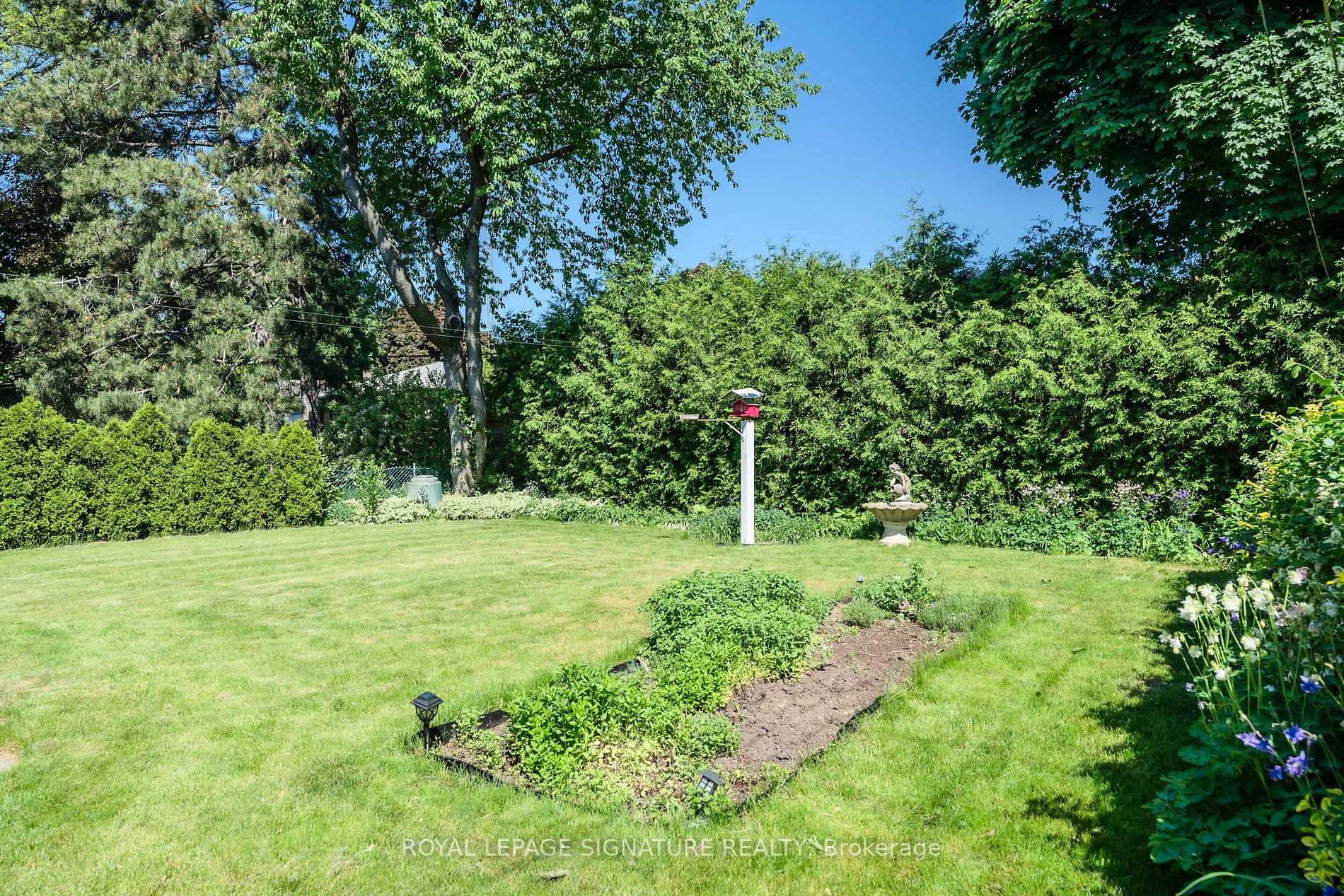 33 Sumner Heights Drive
