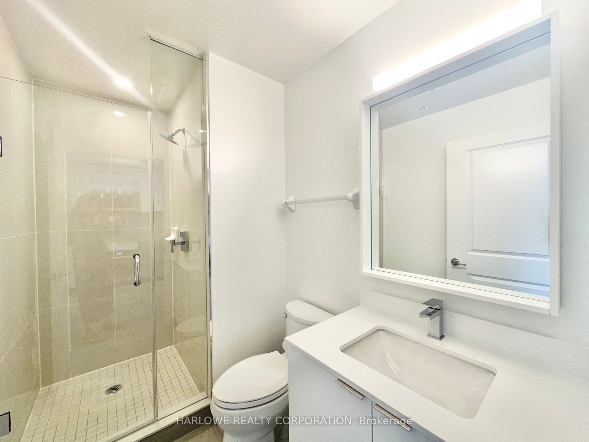 543 Richmond Street W #802