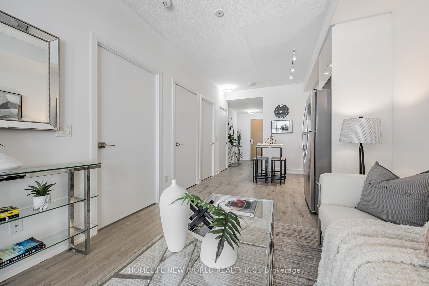 621 Sheppard Avenue E #250