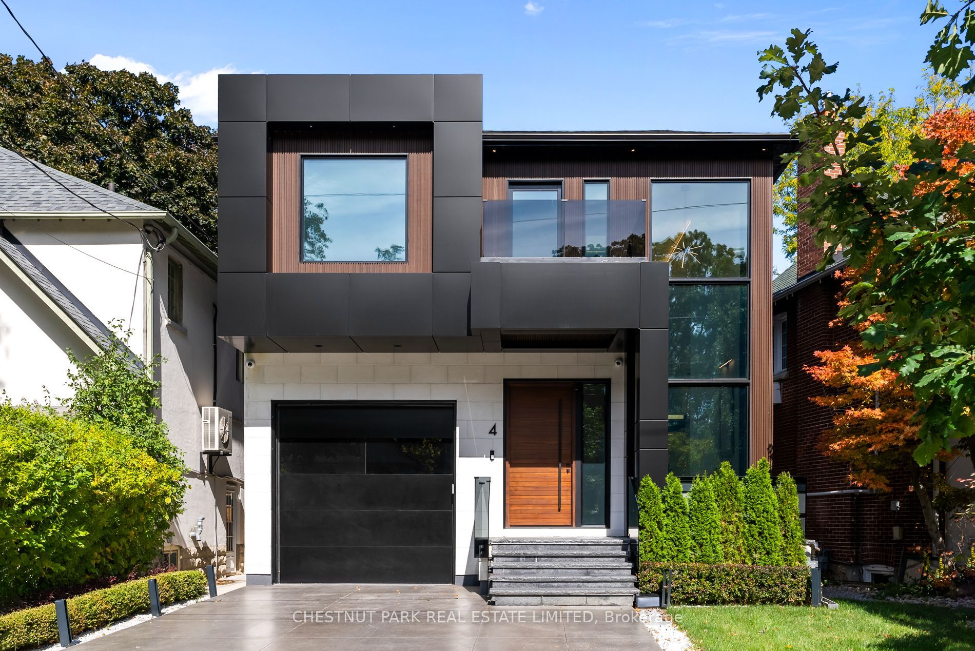 4 Douglas Crescent