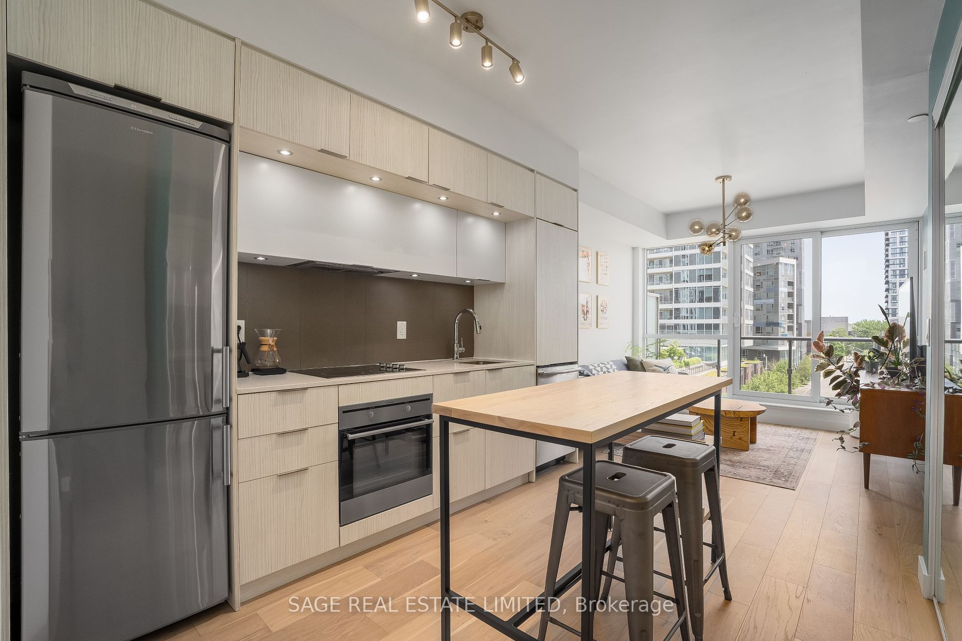 170 Sumach St, #506