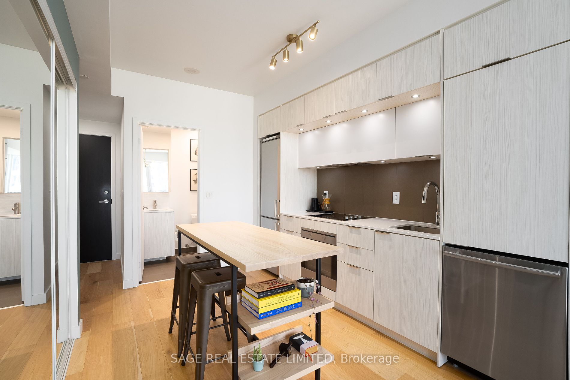170 Sumach St, #506