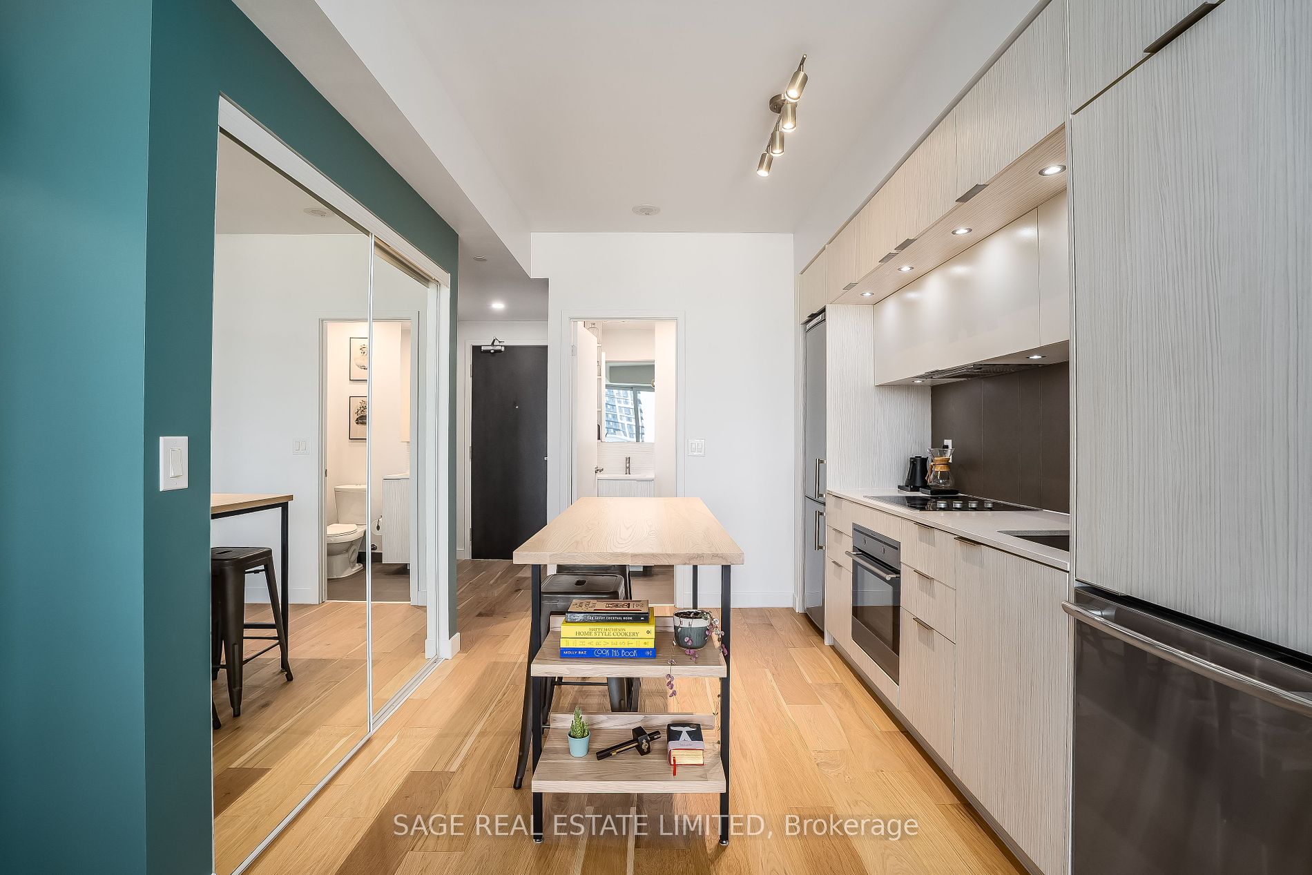 170 Sumach St, #506