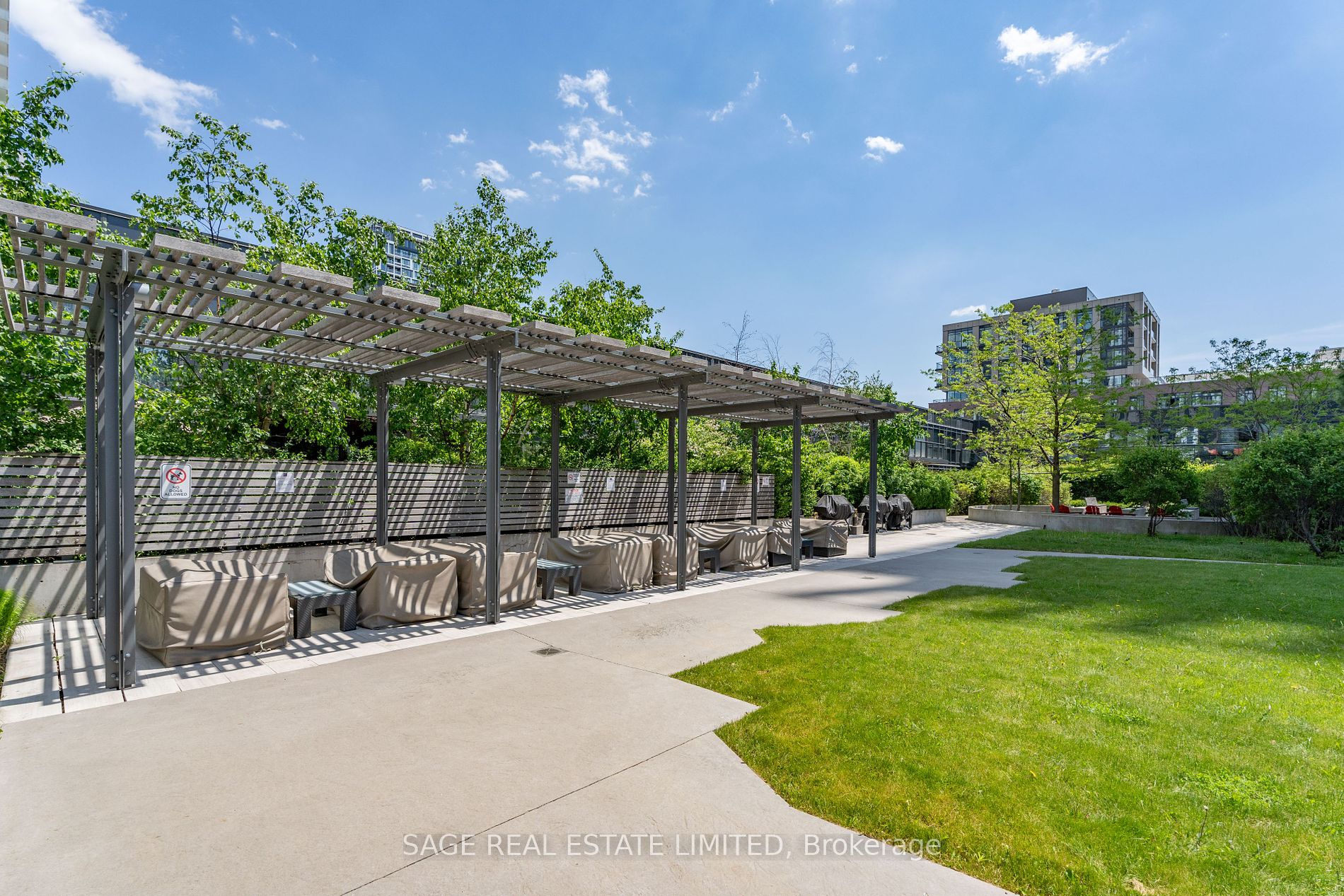 170 Sumach St, #506