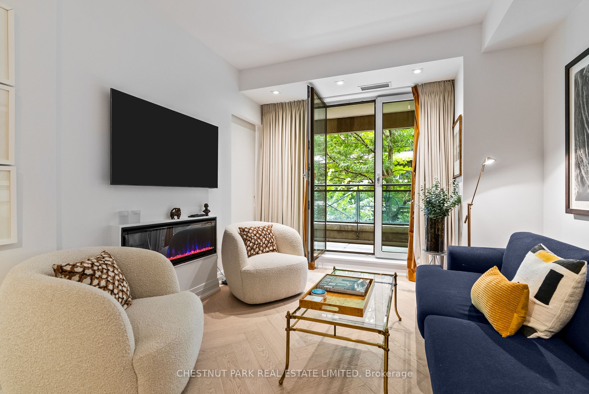 25 Scrivener Sq, #201