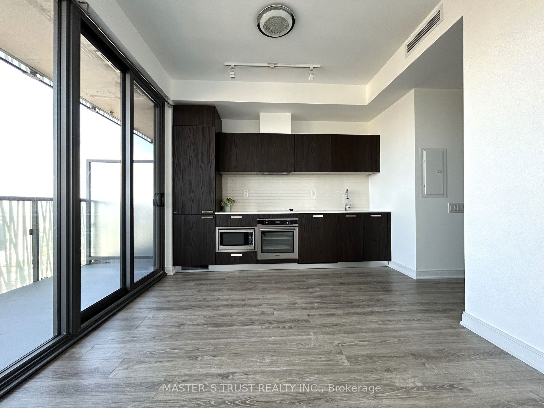 50 Charles Street E #3612