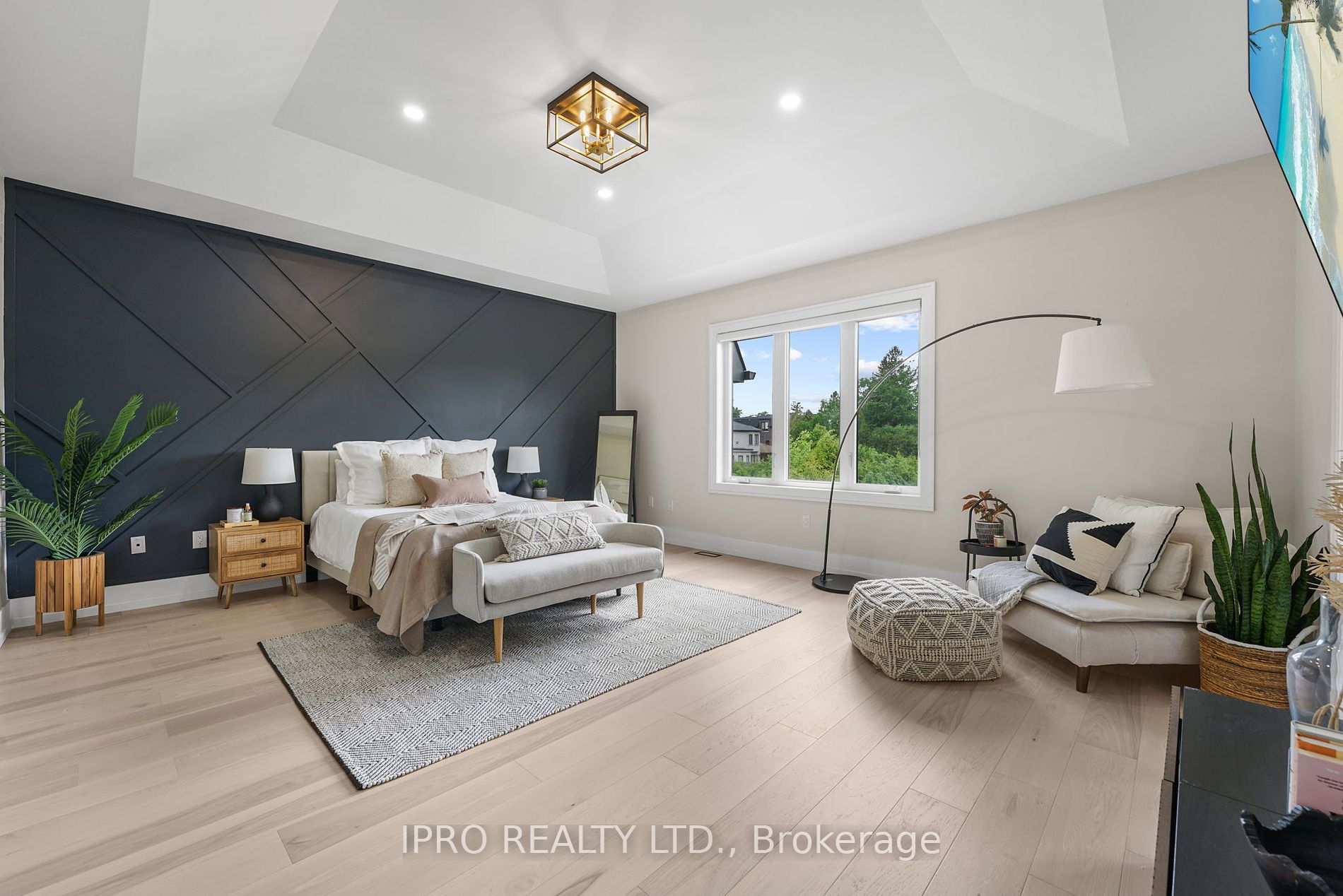 262 Senlac Road