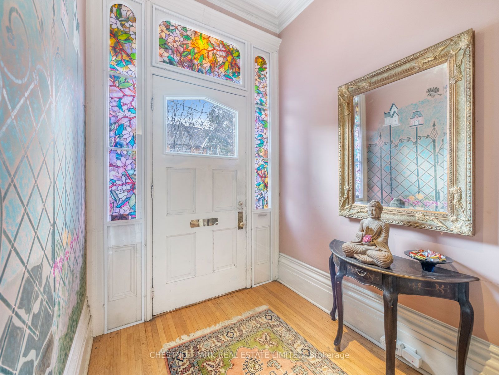 126 Seaton St