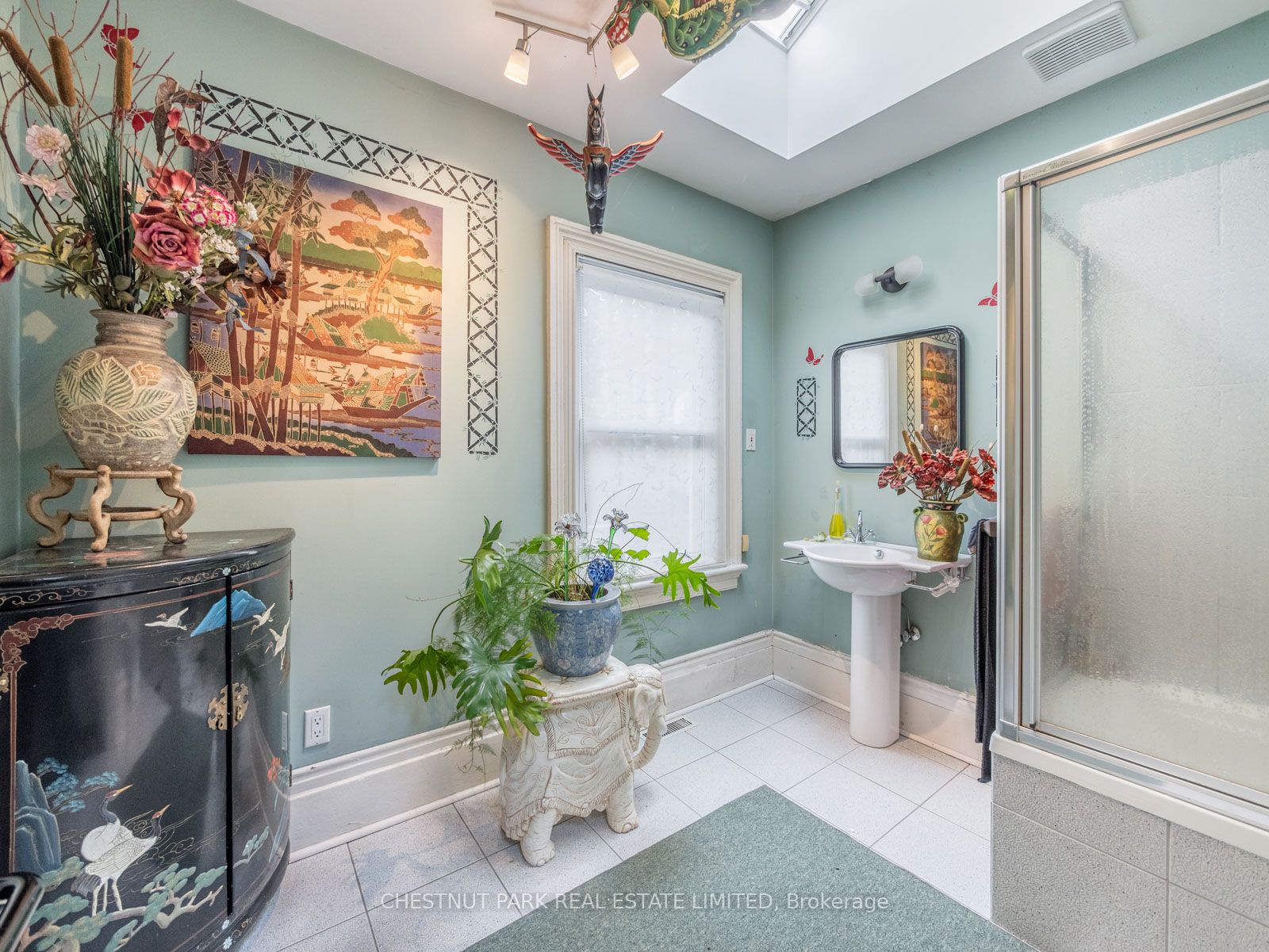 126 Seaton St