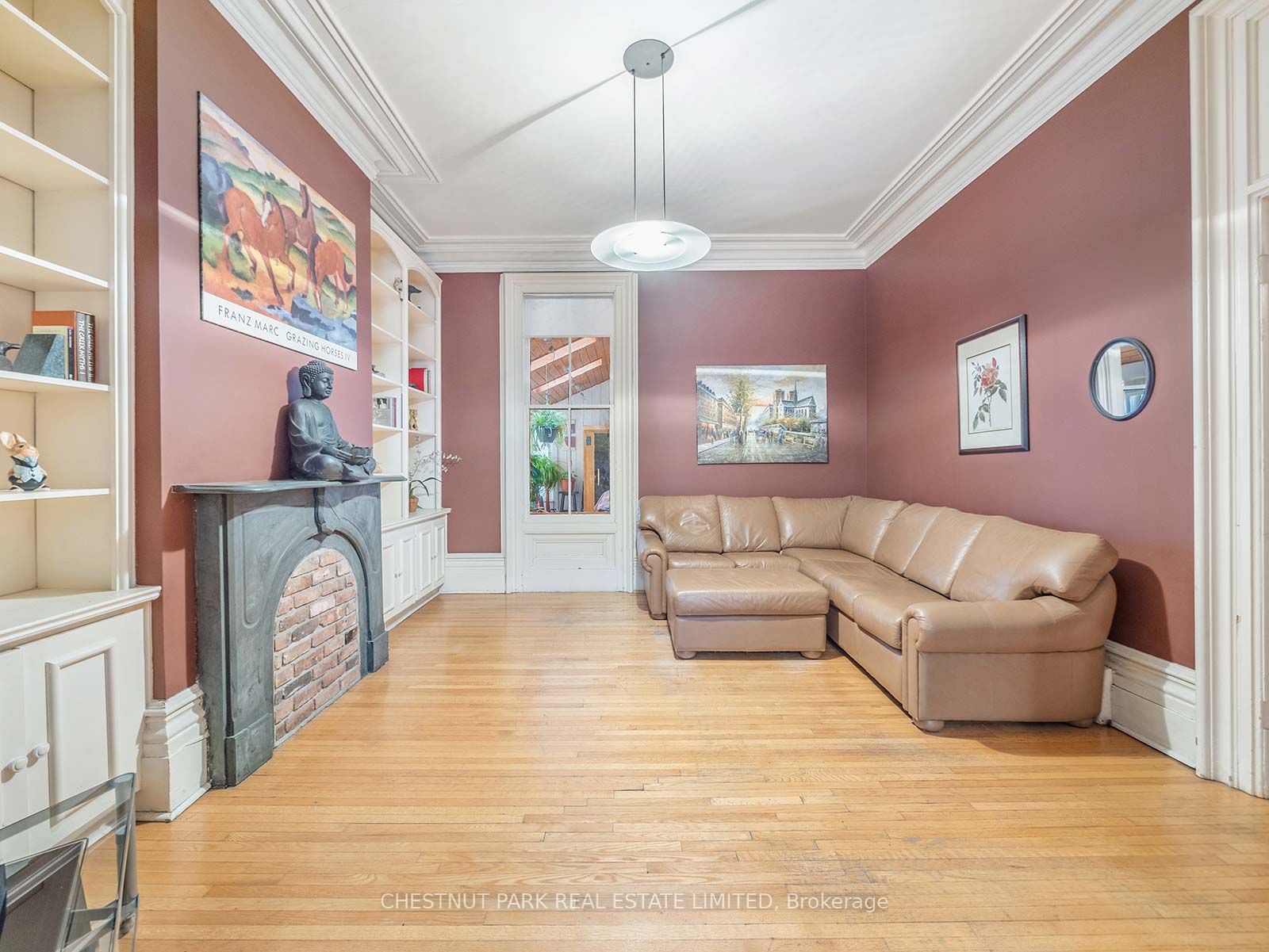126 Seaton St