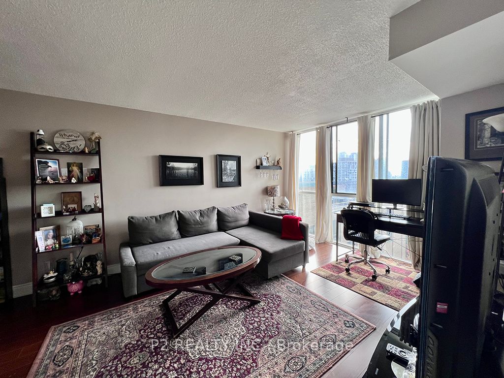 801 King St W, #924