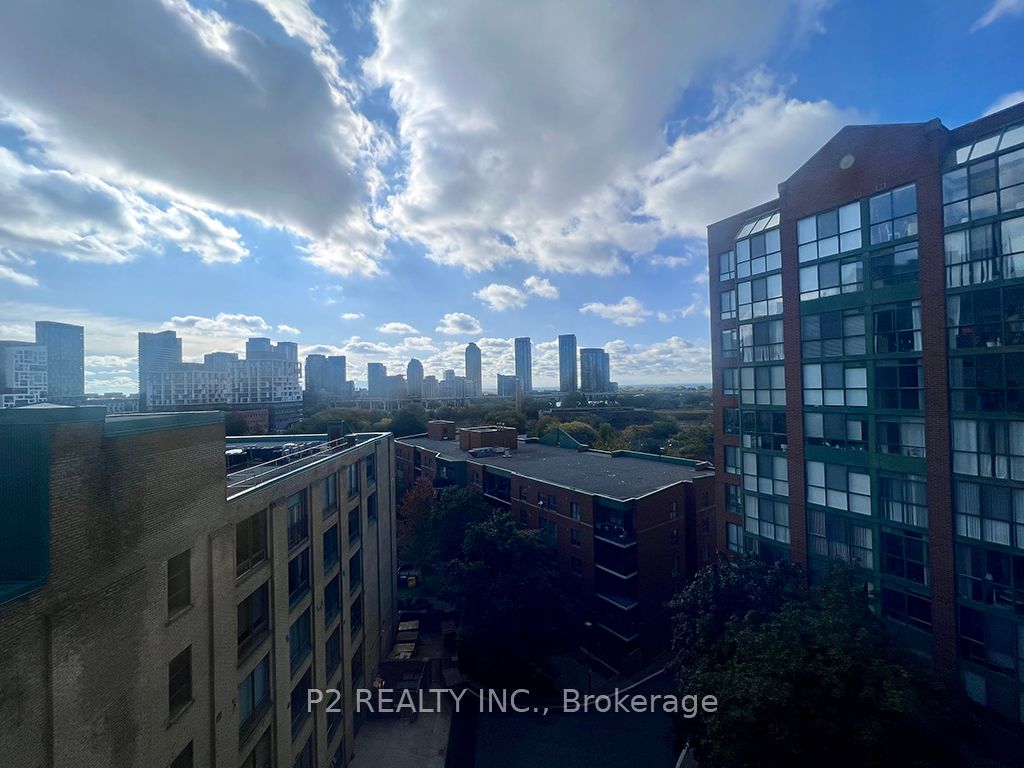 801 King St W, #924