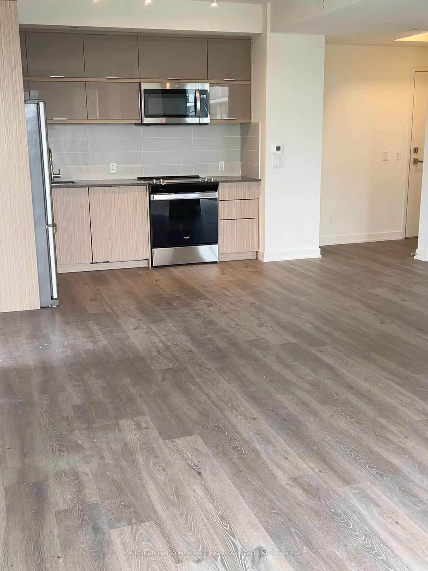 10 Deerlick Crt, #916