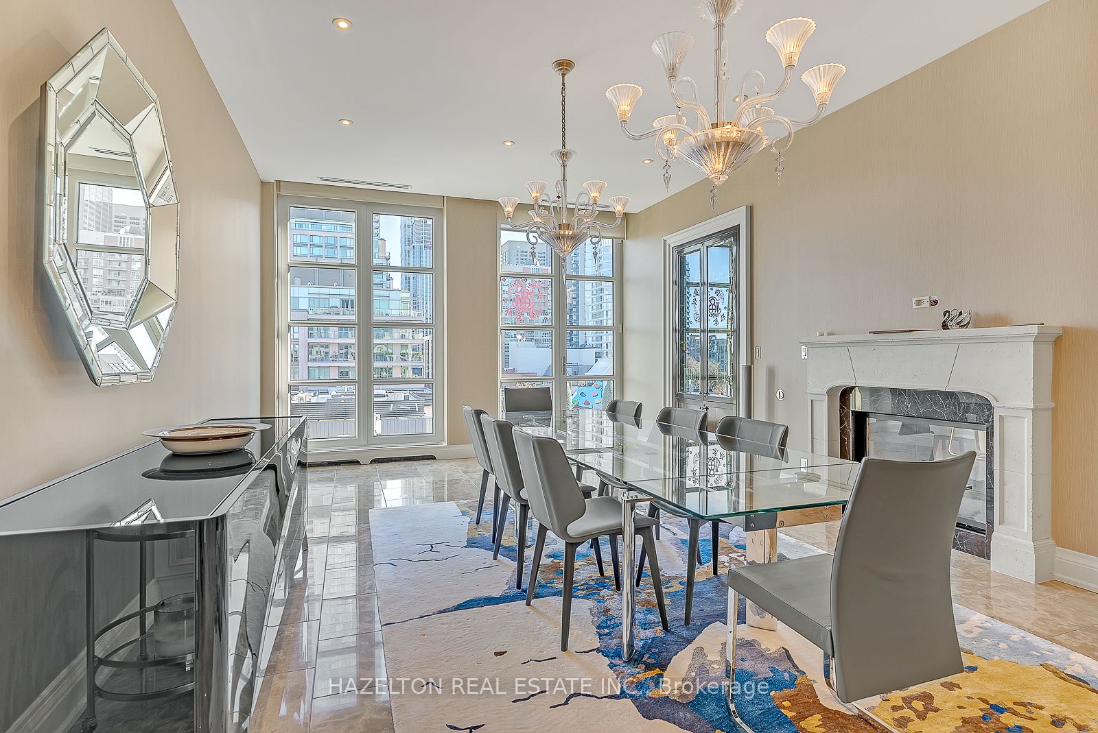 118 Yorkville Ave, #601