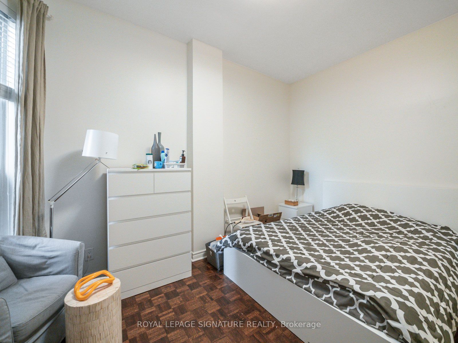 725 Dovercourt Rd