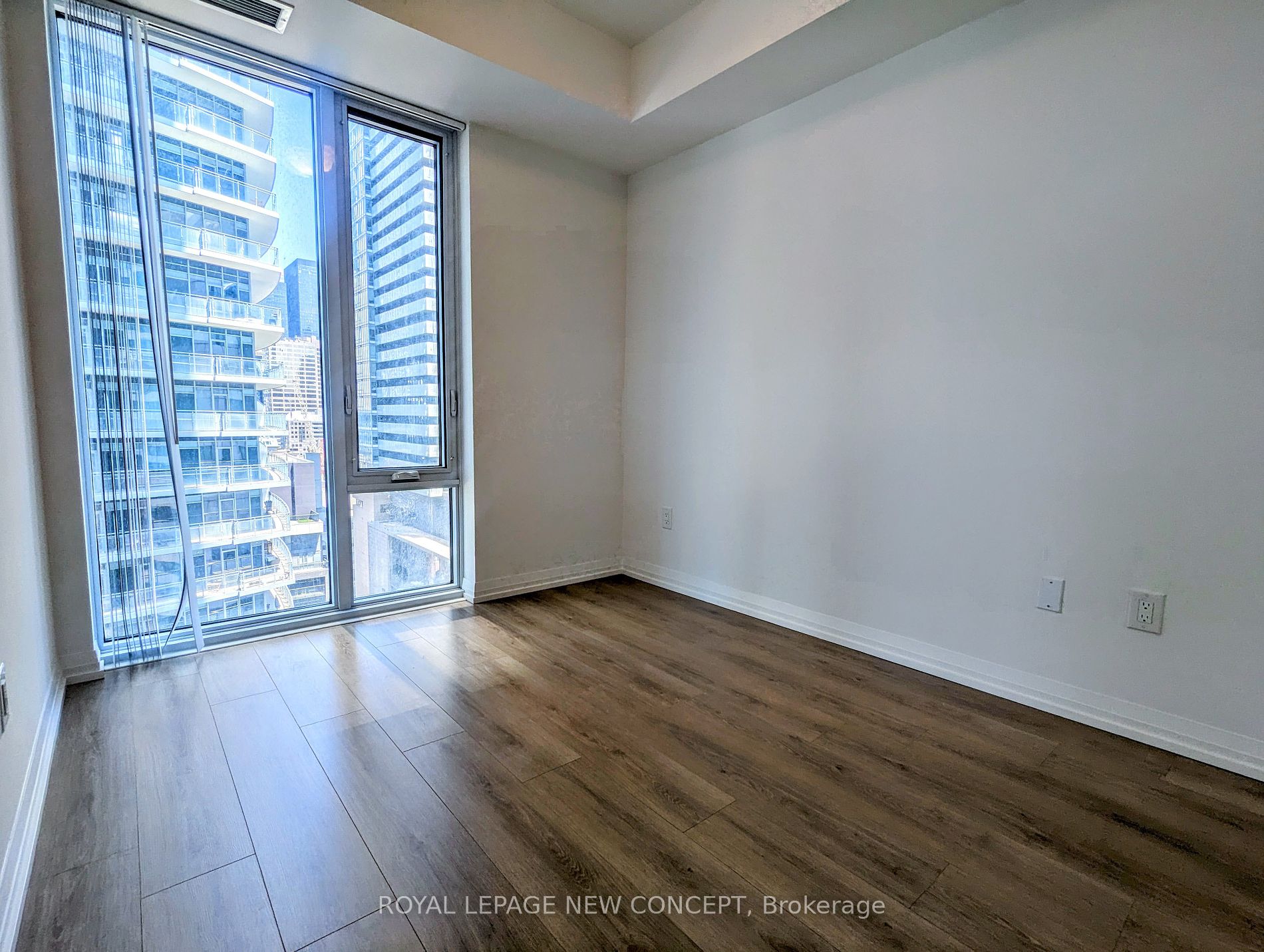 8 Widmer St, #1707