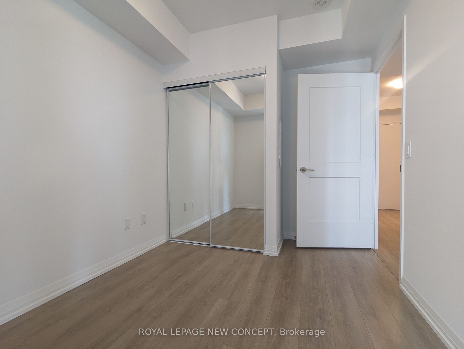 8 Widmer St, #1707
