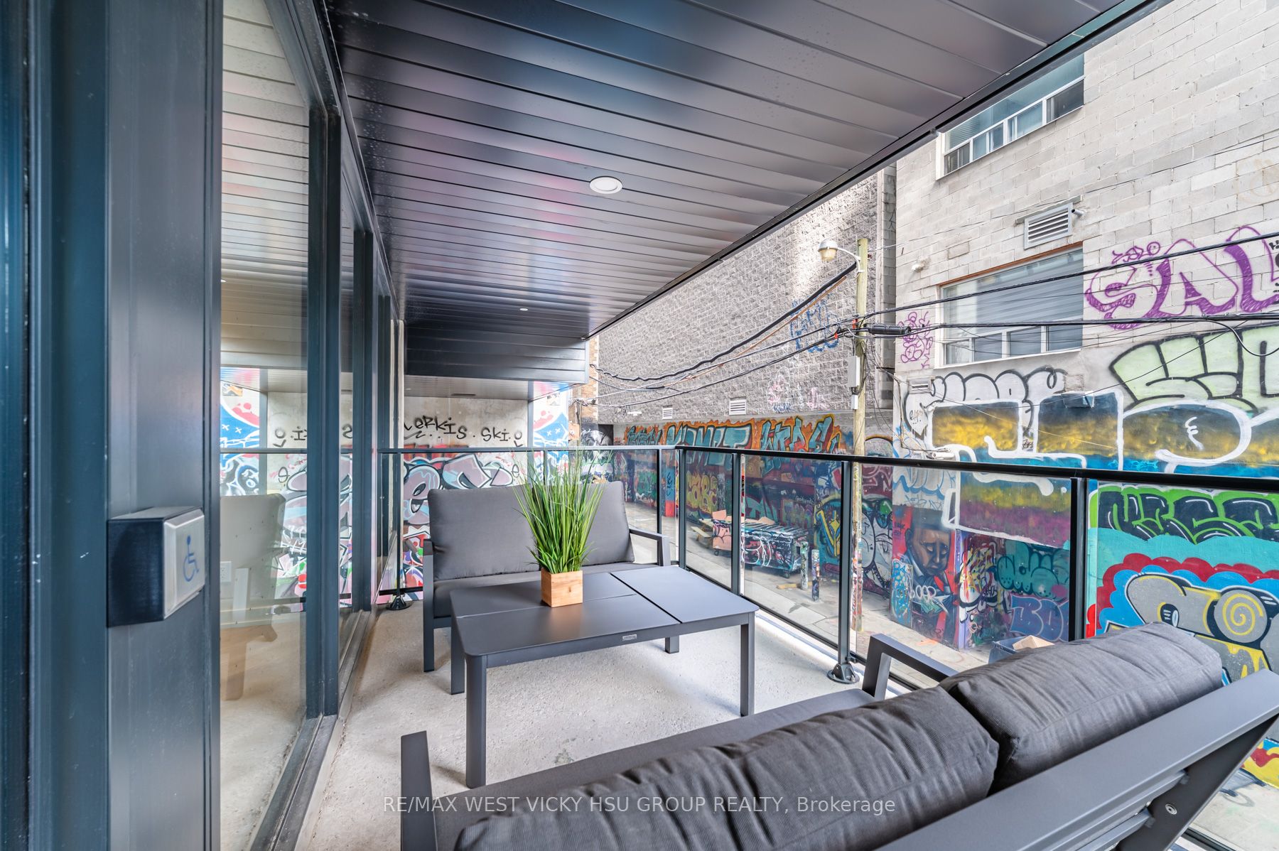 458 Richmond St W, #806