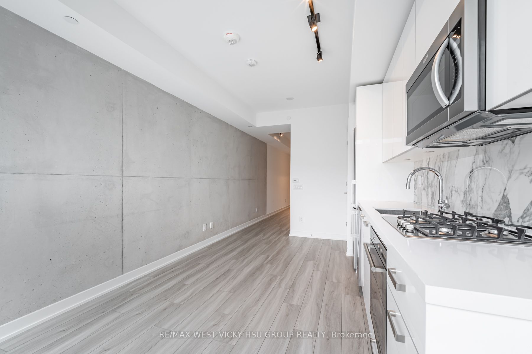 458 Richmond St W, #806