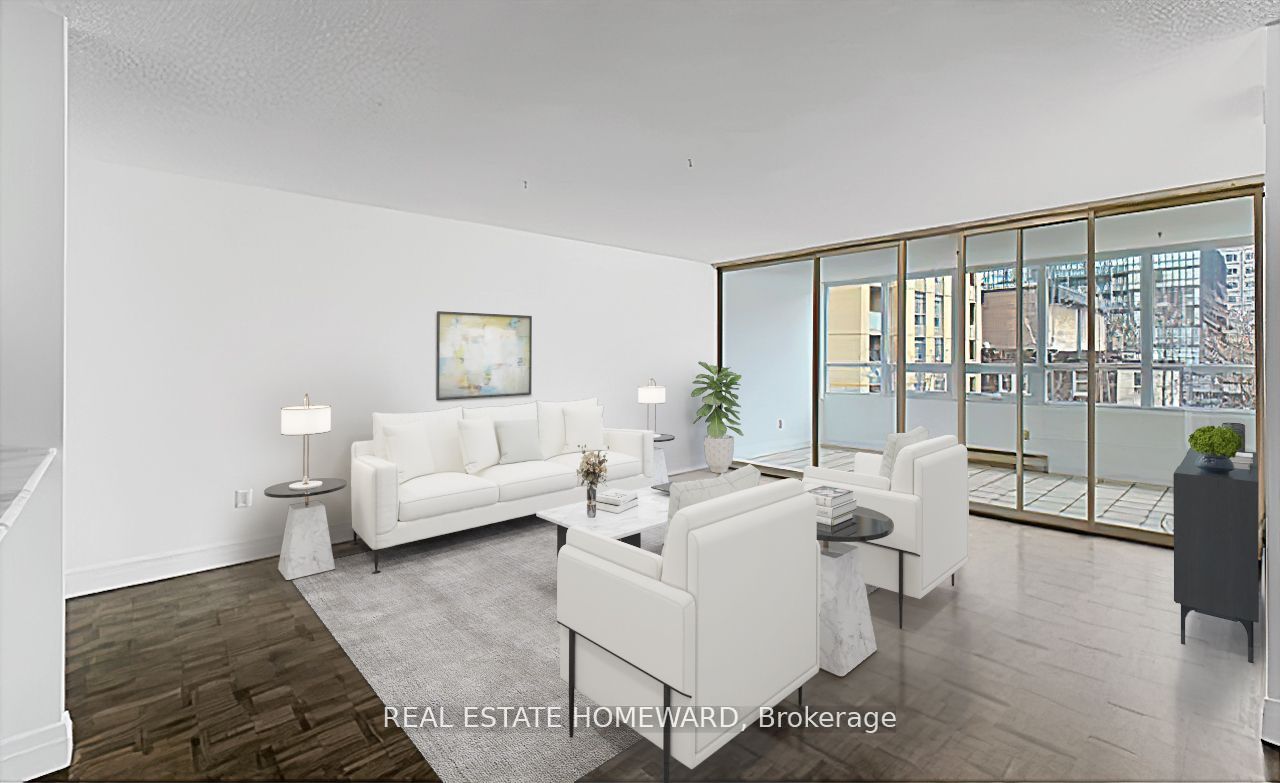 71 Charles St E, #302