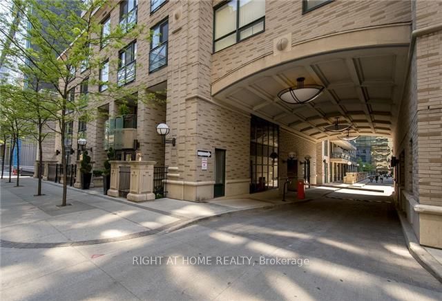 35 Hayden Street #1606