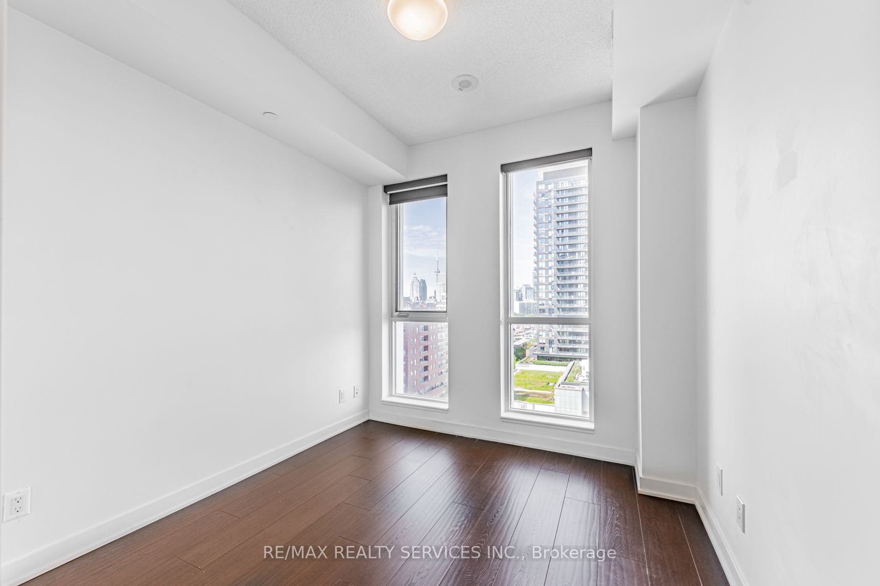 170 Sumach Street, #1207