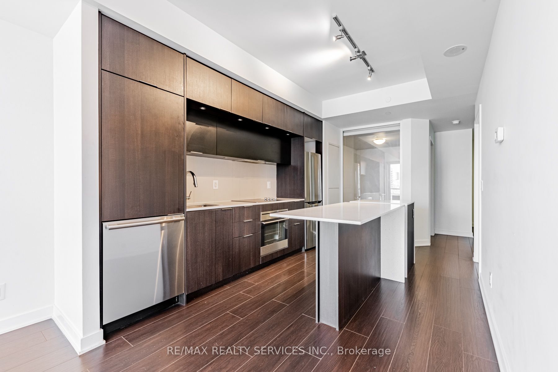 170 Sumach Street, #1207