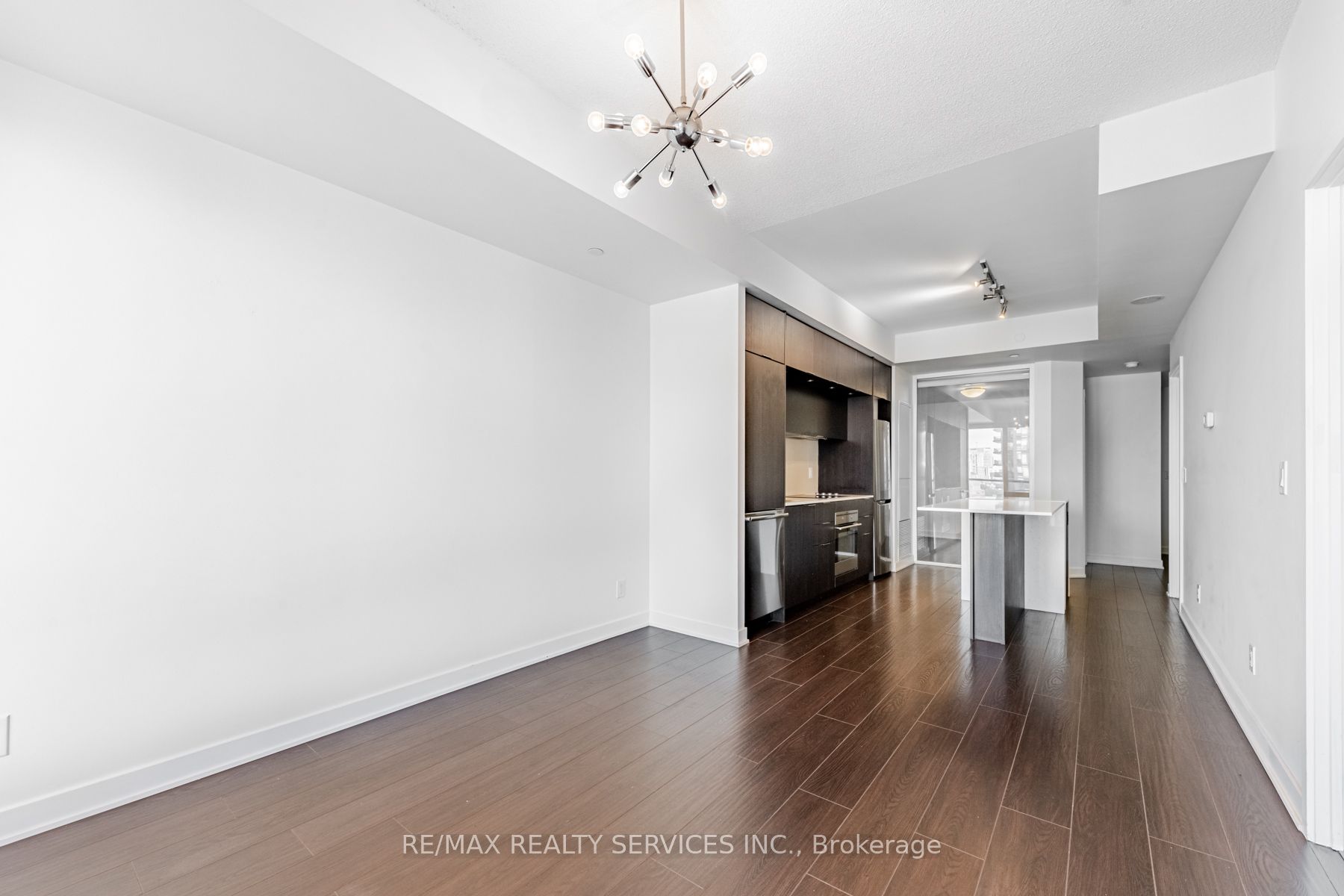 170 Sumach Street, #1207