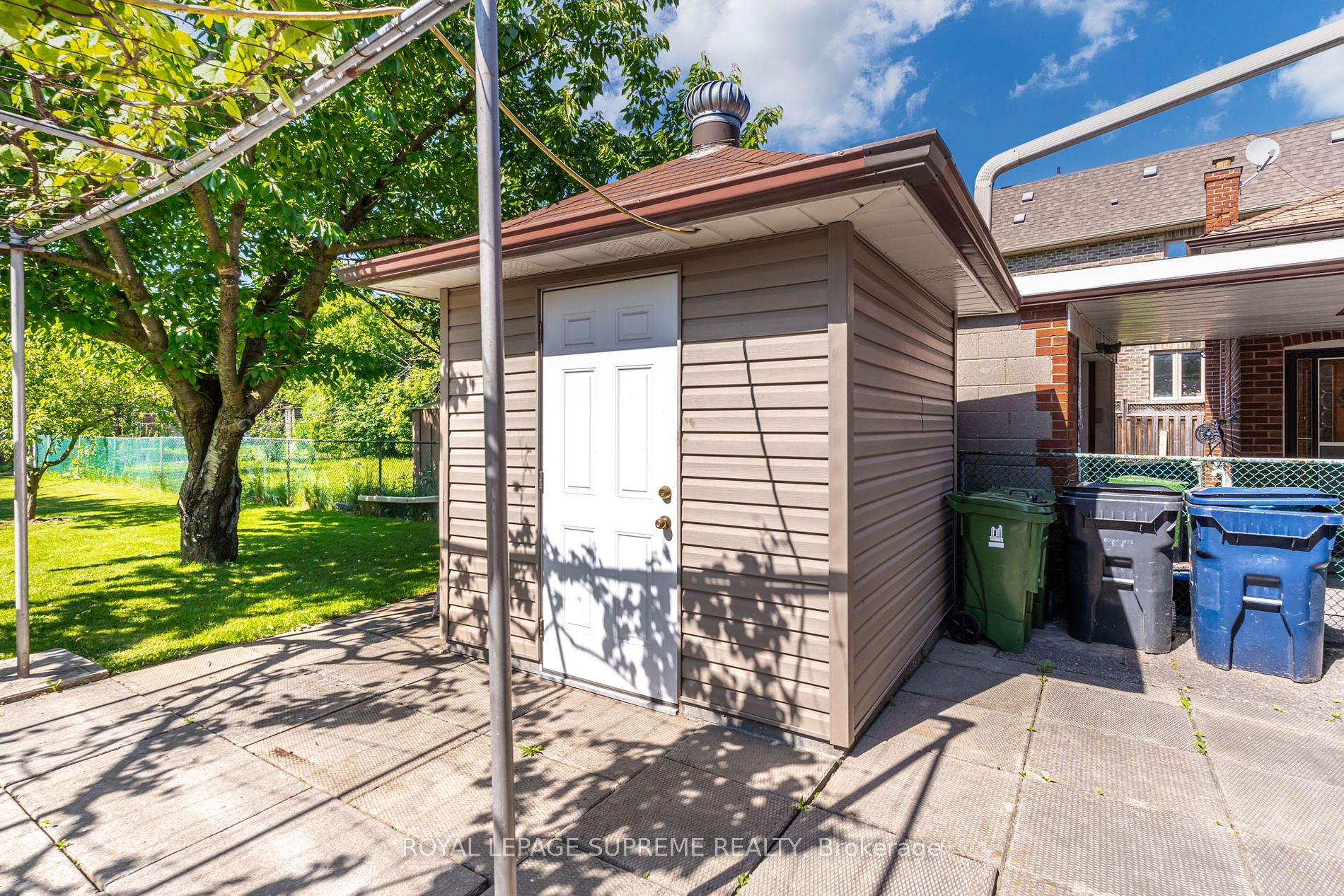 74 Roberta Dr