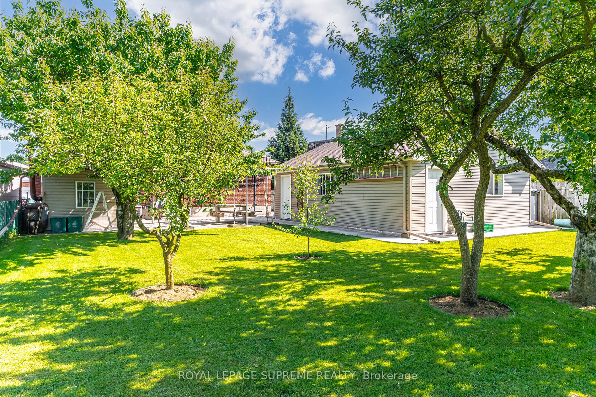 74 Roberta Dr