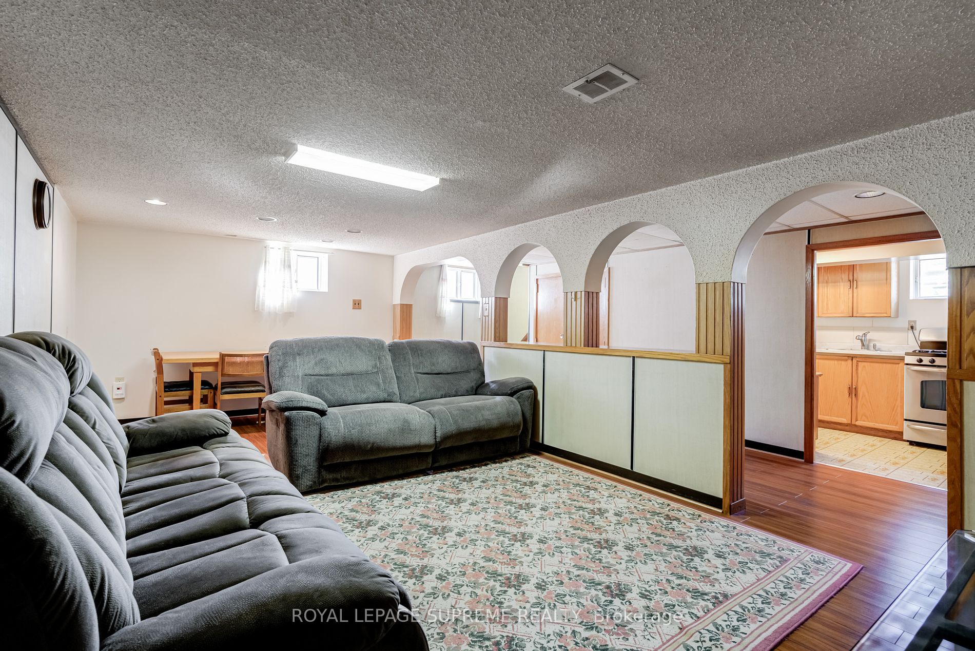 74 Roberta Dr