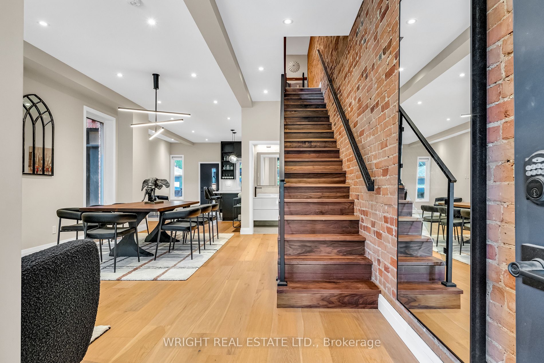 70 Major St