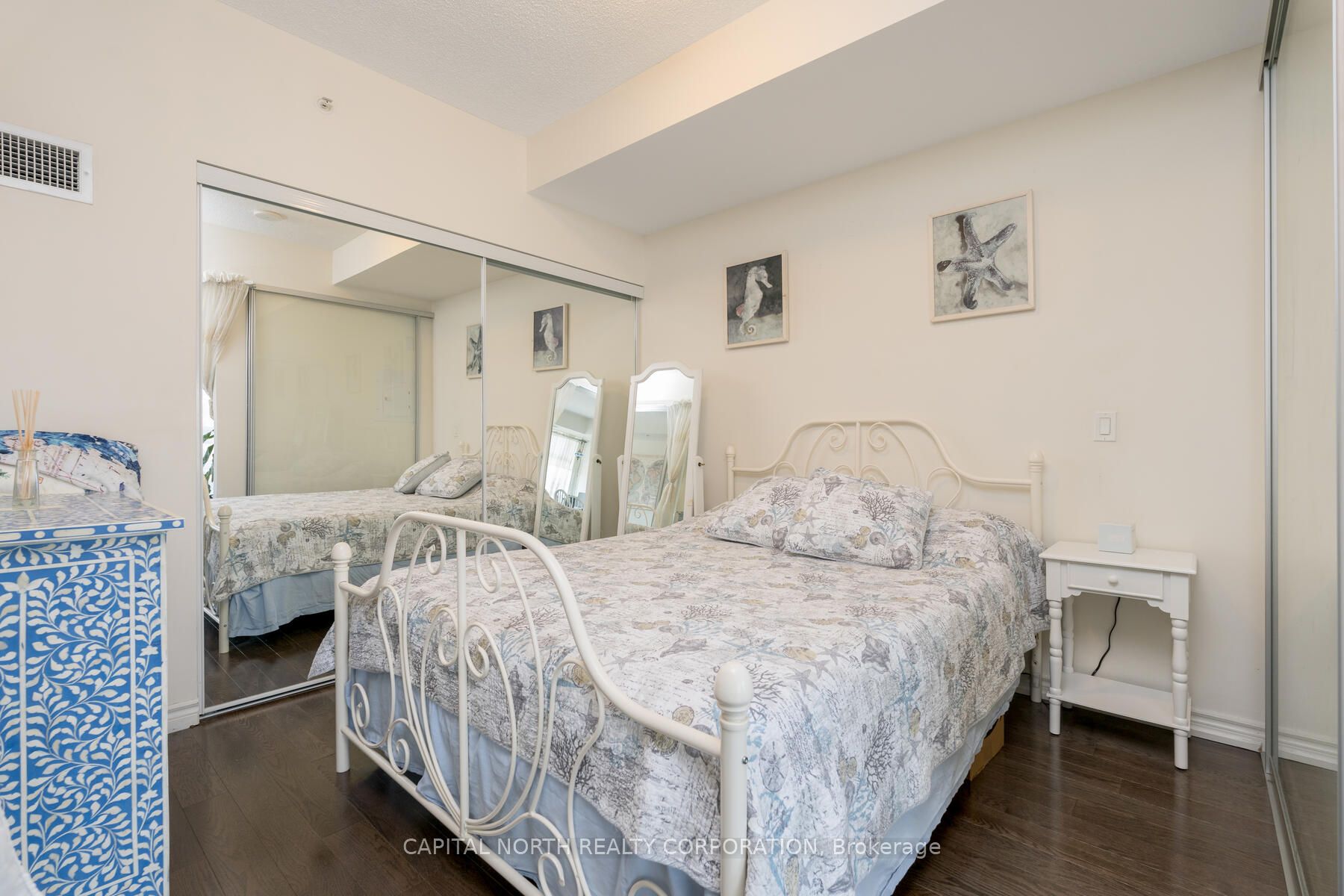 23 Glebe Rd W, #416