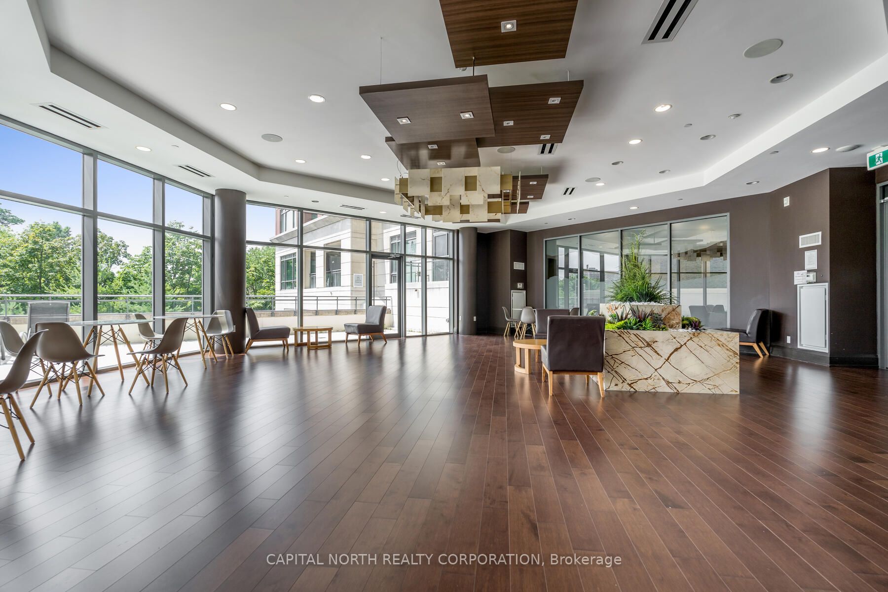 23 Glebe Rd W, #416