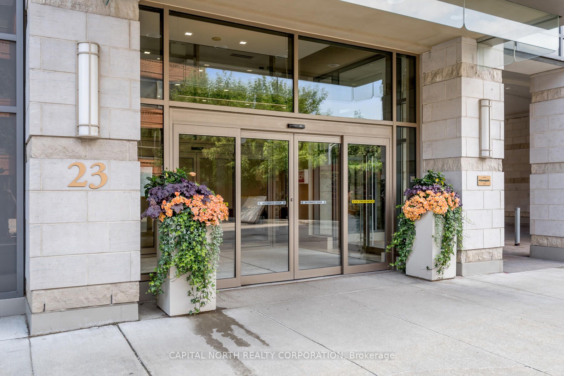 23 Glebe Rd W, #416