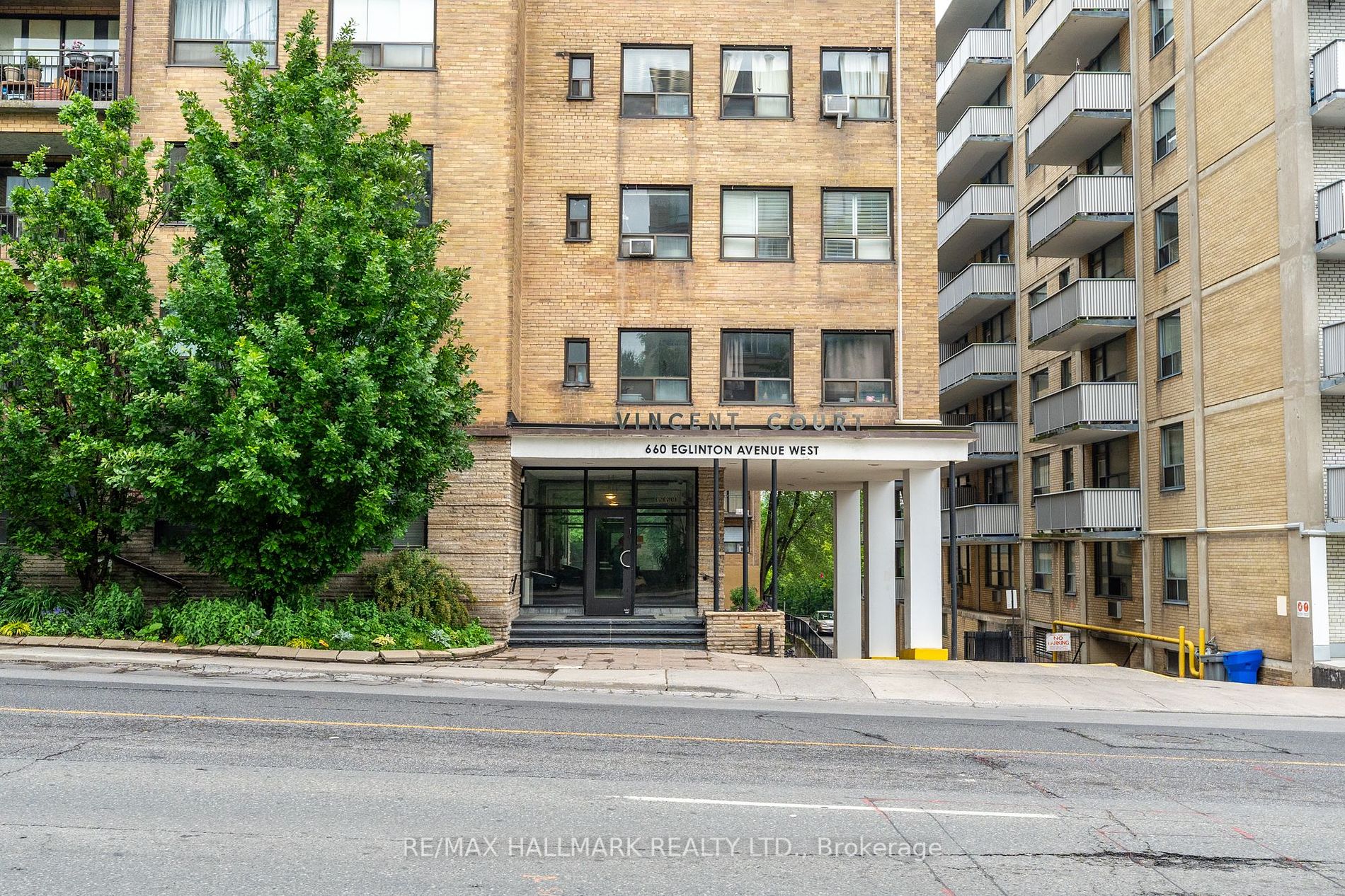 660 Eglinton Ave, #408