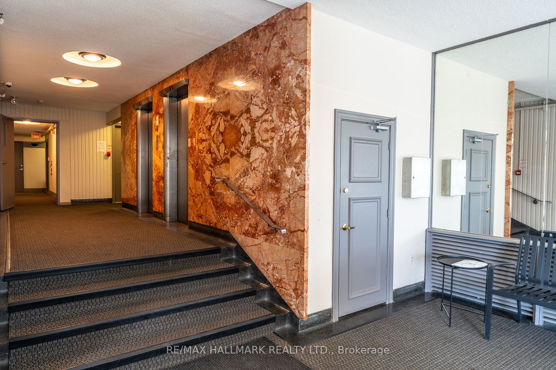 660 Eglinton Ave, #408