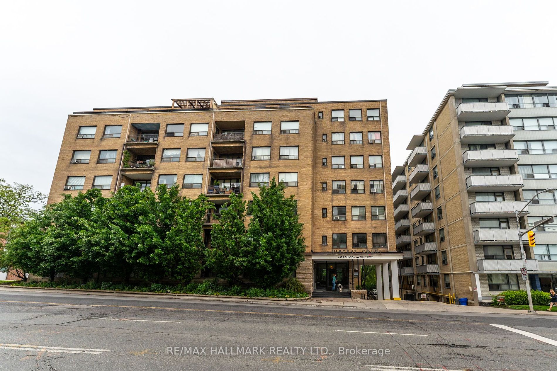 660 Eglinton Ave, #408